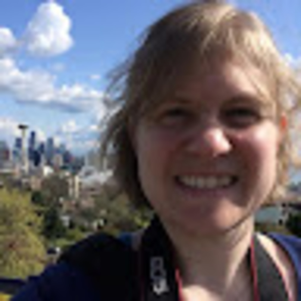 Meet your Posher, Laura